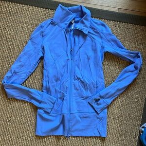 Lululemon jacket size 6 periwinkle color